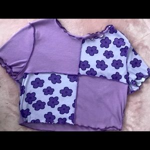 Purple flower blocked cropped tee